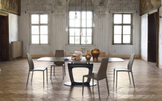 Luxusní jídelna v minimalistickém stylu