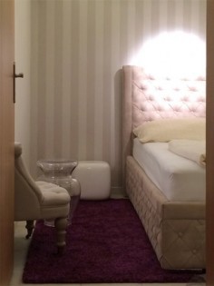 Elegantní a útulná ložnice