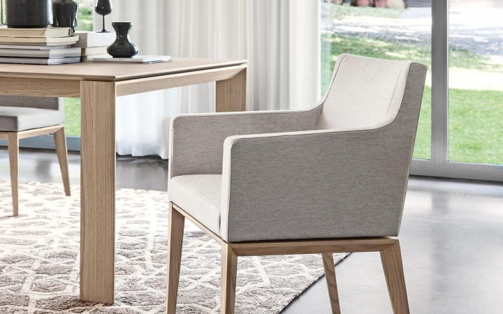 Jídelní křeslo Bess Armchair